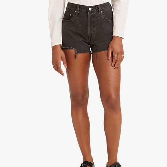 Levi’s 501 Jean shorts - Picture 2 of 2